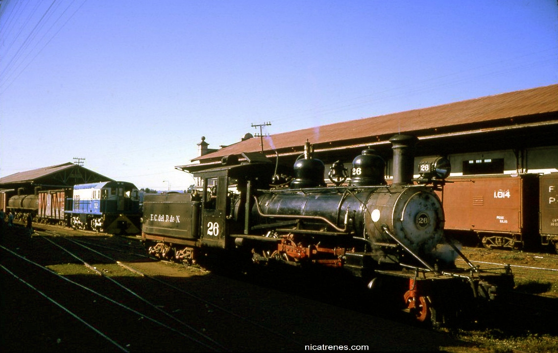 locomotive No.52 Leon, Nicaragua december 28, 1964